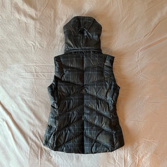 PATAGONIA Size Medium Women's 600 Down With It Full-Zip Tartan Plaid Hooded Vest - Picture 2 of 13